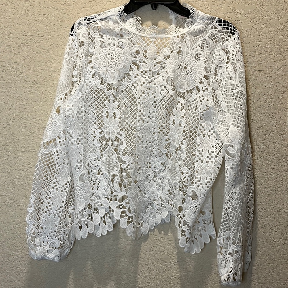 Jealous tomato 
Great condition 
All lace